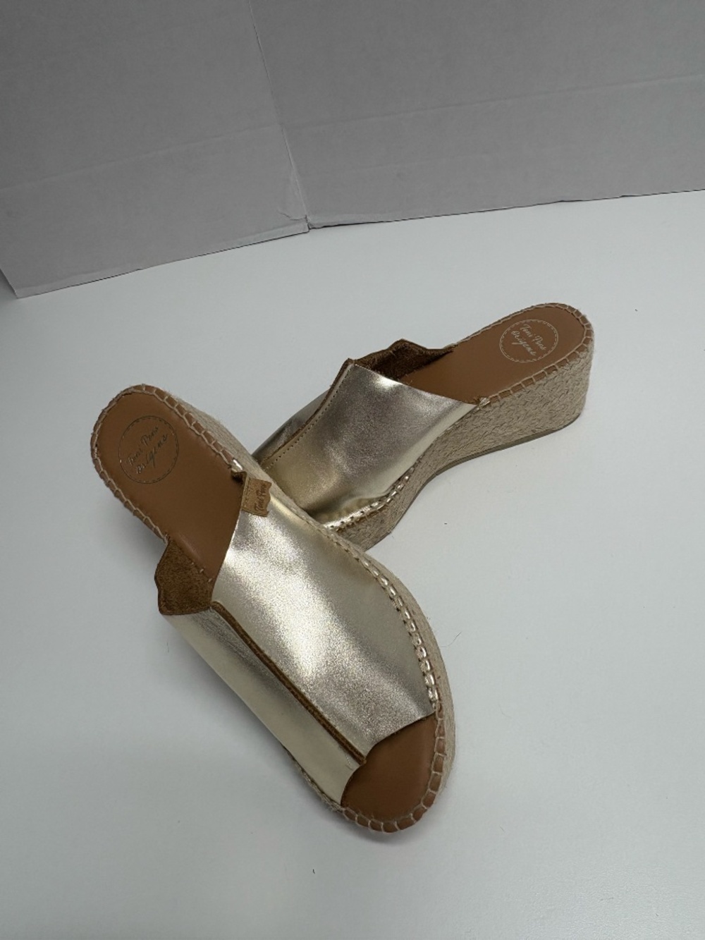 Toni Pons Ivonne Espadrille Platinum With Gold Leather Uppers - Size 39 - NEW. - Picture 9 of 12